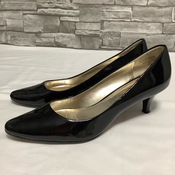 Circa Joan & David Black Patent Leather 2” heels pointed shoes 6.5 - Picture 9 of 10